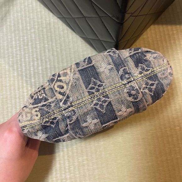 Louis Vuitton Blue Denim Pochette Cosmetic Pouch Monogram Cosmetic Bag - Picture 7 of 11